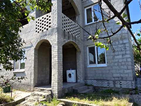 будинок за адресою Металургiв вул., 27