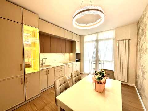 квартира за адресою В'ячеслава Чорновола вул., 17