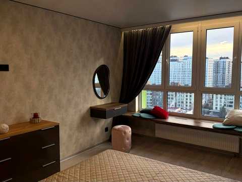 квартира за адресою Михайла Максимовича вул. (Онуфрія Трутенка), 32-Б
