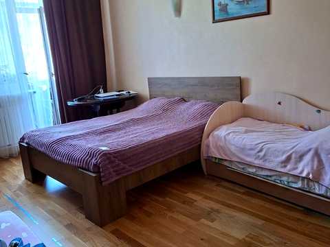 квартира за адресою Соборна пл. (Жовтнева), 7