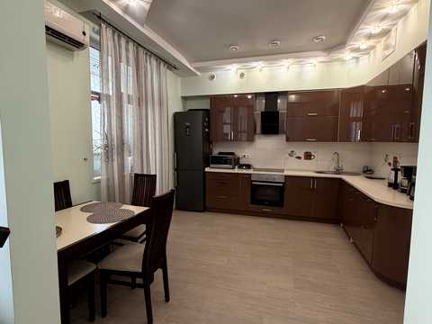 квартира за адресою Академіка Корольова вул., 5/4