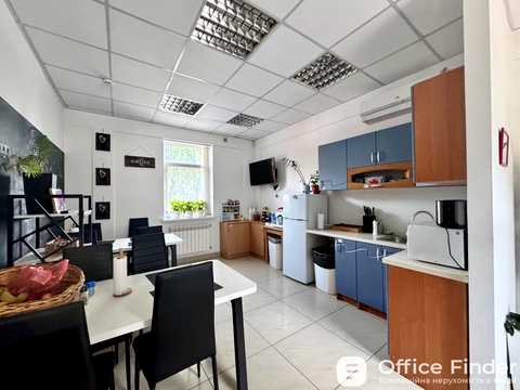 комерційна за адресою Заводська вул., 8