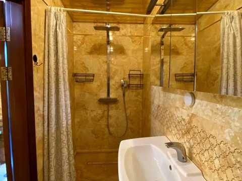 будинок за адресою Василя Стефаника вул. (Гаршина)