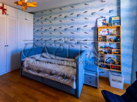 квартира за адресою Регенераторна вул., 4 к1