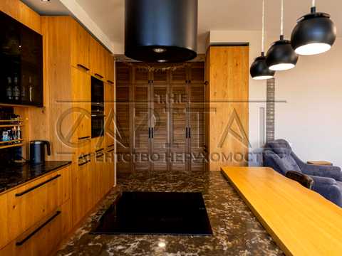 квартира за адресою Регенераторна вул., 4 к1