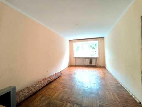 квартира за адресою Космонавтів просп., 35
