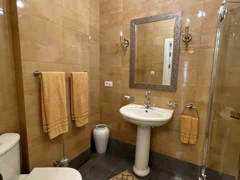 квартира за адресою Заньковецької вул., 8