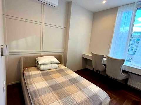 квартира за адресою Бульварно-Кудрявська вул. (Воровського), 17