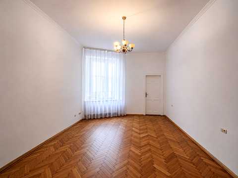 квартира за адресою Пантелеймона Куліша вул., 16