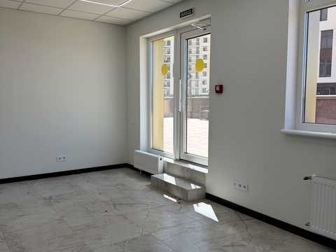 комерційна за адресою Краснова вул., (65 перлина)