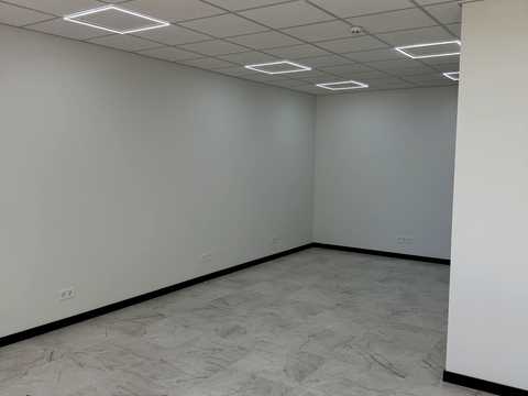 комерційна за адресою Краснова вул., (65 перлина)