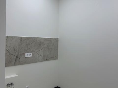 комерційна за адресою Краснова вул., (65 перлина)