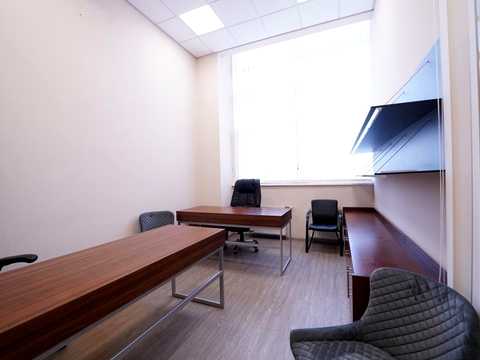 комерційна за адресою Жилянська вул., 59
