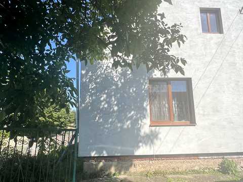 будинок за адресою с. Переможне, Центральна