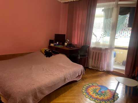 квартира за адресою Гната Хоткевича вул., 56