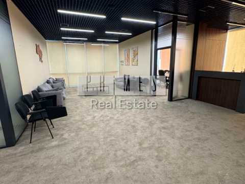 комерційна за адресою Товарна вул., 1