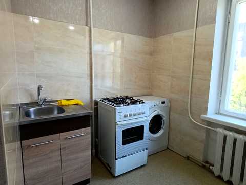 квартира по адресу Строителей ул., 14-Б