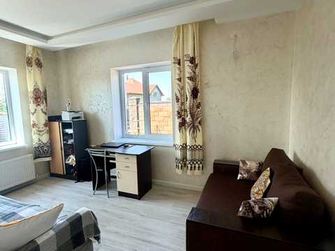 будинок за адресою смт. Обухівка, партизанська, 14б