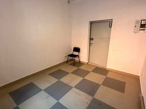 коммерческая по адресу Харьковская ул., 3