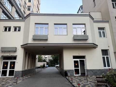 коммерческая по адресу Краковская ул., 4-Б