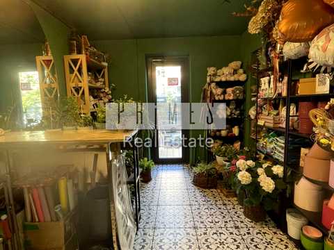 комерційна за адресою Межигірська вул., 57/17
