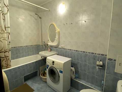 квартира за адресою Лариси Руденко вул., 21