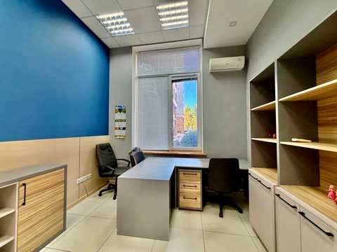 комерційна за адресою Одеса, Незалежності вул. (Армійська), 8г
