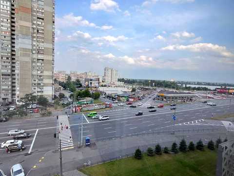 квартира по адресу Ревуцкого ул., 40-В