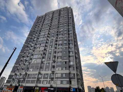 квартира по адресу Ревуцкого ул., 40-В