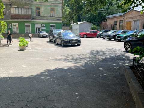коммерческая по адресу Евгения Чикаленко ул. (Пушкінська), 8-Б