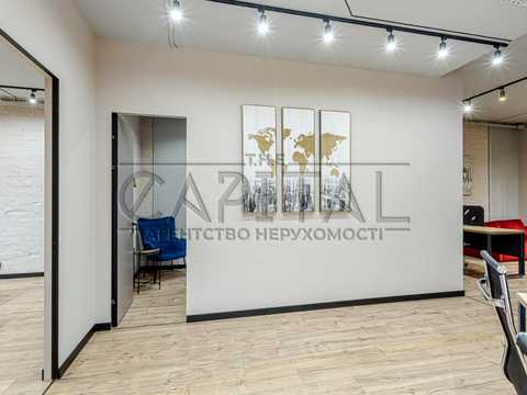 комерційна за адресою Київ, Голосіївська вул., 13