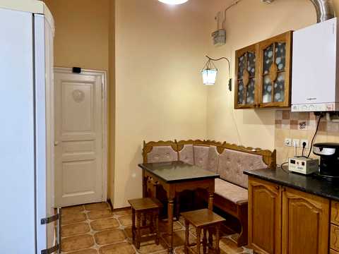 квартира за адресою Пекарська вул., 1