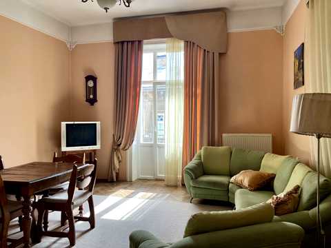 квартира за адресою Пекарська вул., 1