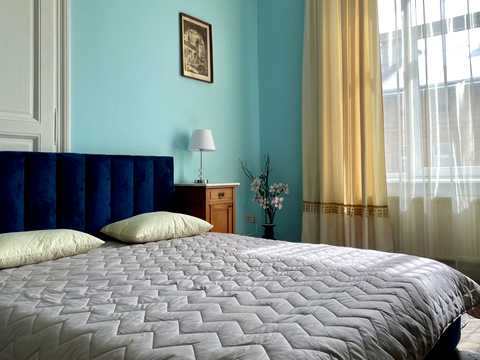 квартира за адресою Пекарська вул., 1