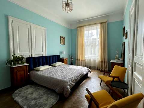 квартира за адресою Пекарська вул., 1