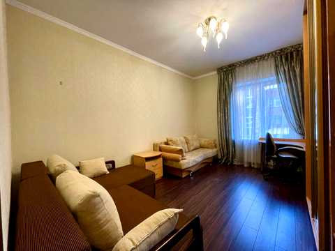 квартира за адресою Дмитрівська вул., 69