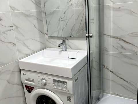 квартира за адресою Володимира Івасюка вул., 5