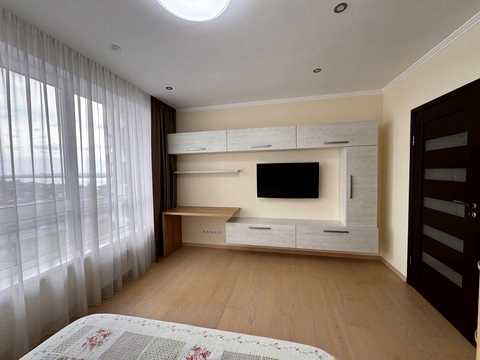 квартира за адресою Зарічна вул., 1-Б