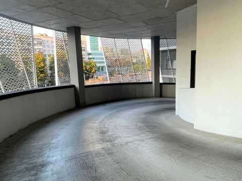 паркомісце за адресою Київ, Берестейський просп. (Перемоги), 11 к1