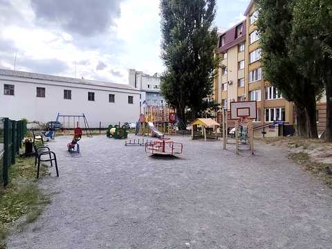 квартира за адресою Володимира Стельмаха вул. (Курчатова), 1-Б