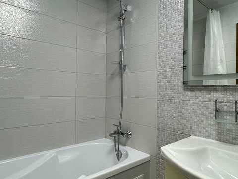 квартира по адресу Михаила Лушпы просп. (Космонавтів), 5 к4