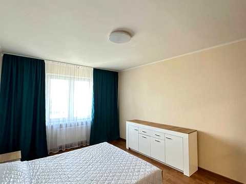 квартира за адресою Ревуцького вул., 54