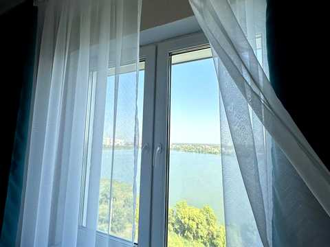 квартира за адресою Ревуцького вул., 54