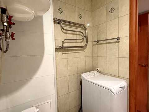 квартира за адресою Калинова вул., 84