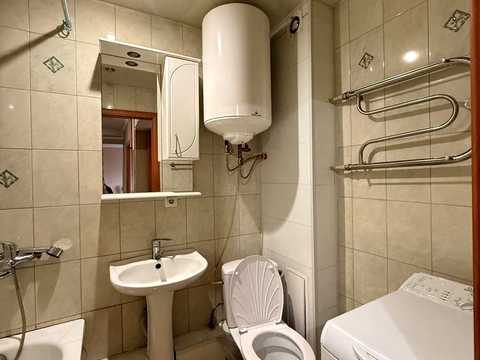квартира за адресою Калинова вул., 84