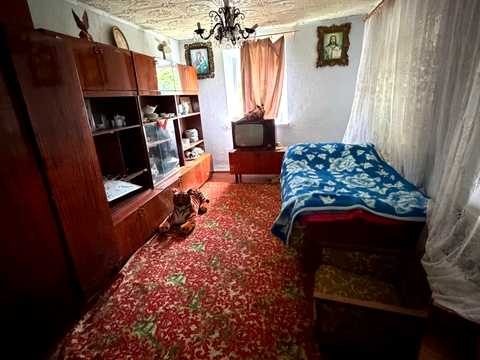 будинок за адресою с. Вівся, Центральна