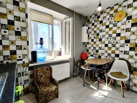 квартира за адресою Дніпровська вул., 2
