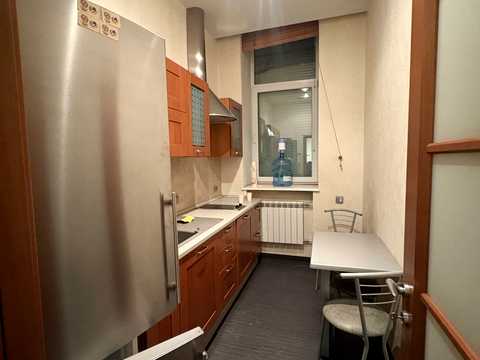 коммерческая по адресу Банковая ул., 3