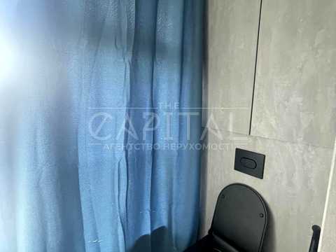 комерційна за адресою Юрія Іллєнка вул. (Мельникова), 5Б
