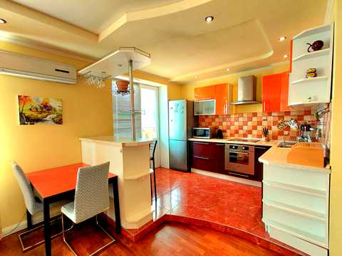 квартира за адресою Бориспільська вул., 6